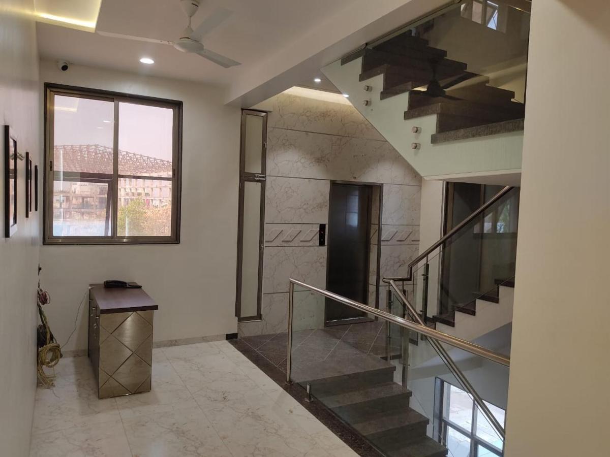 Hotel Rose Gold Ahmednagar Extérieur photo