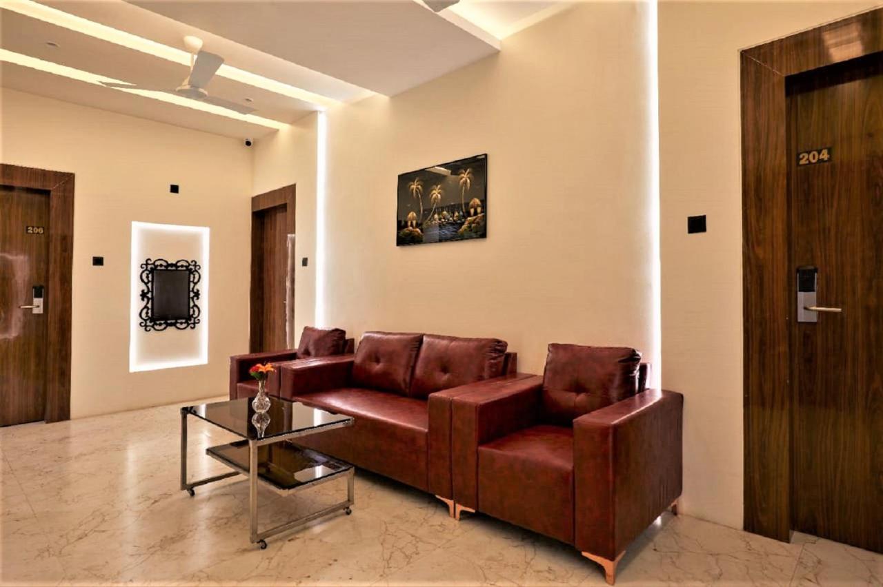 Hotel Rose Gold Ahmednagar Extérieur photo