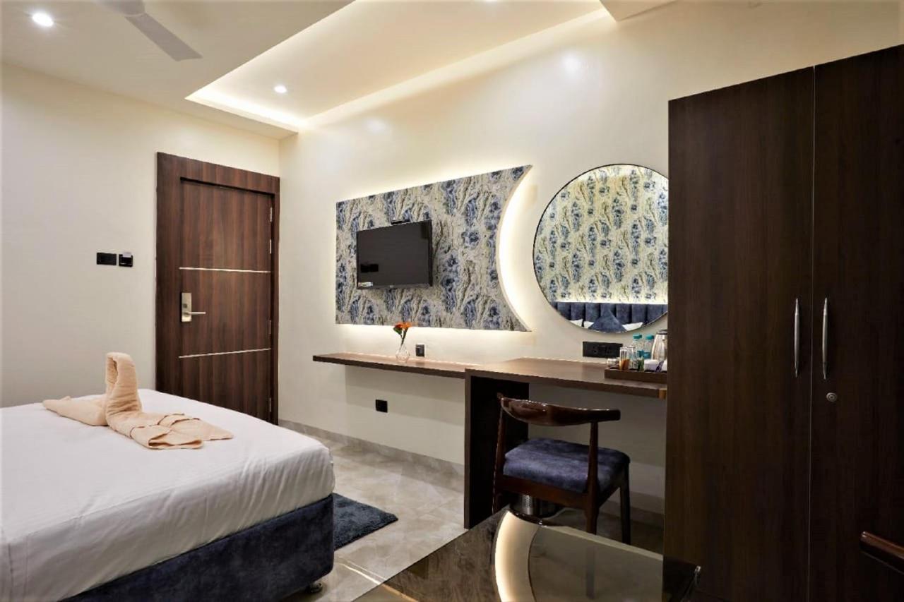 Hotel Rose Gold Ahmednagar Extérieur photo